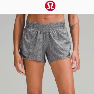 Lululemon Hotty Hot short